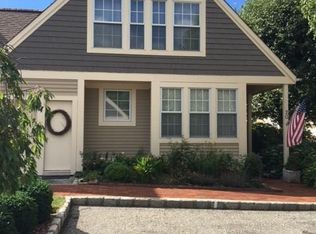 20 Darien Close, Darien, CT 06820