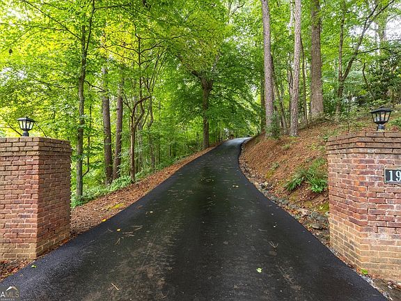 3rd image of 1921 Lilburn Stone Mountain Rd