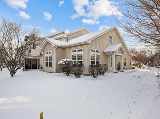 1677 Waterford Rd, North Aurora, IL 60542