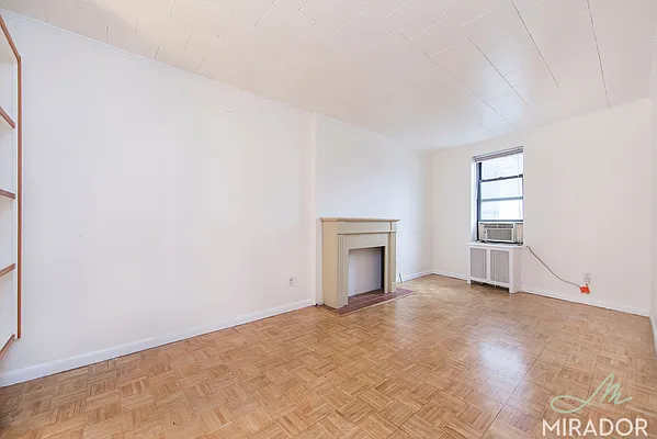 Rented by Mirador Real Estate | media 12