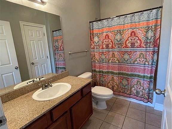 5th image of 3218 Veterans Memorial Pkwy #2310