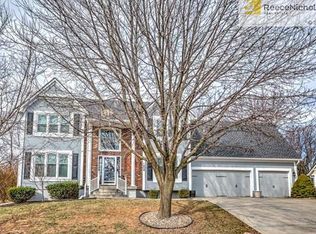 1809 NW Westbrooke Pl, Blue Springs, MO 64015