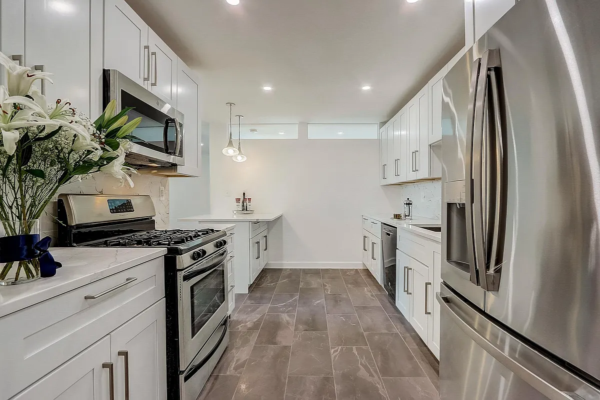 Building Photo - 240 M St SW #E100