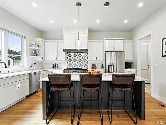 2nd image of 2635 Pierce Street