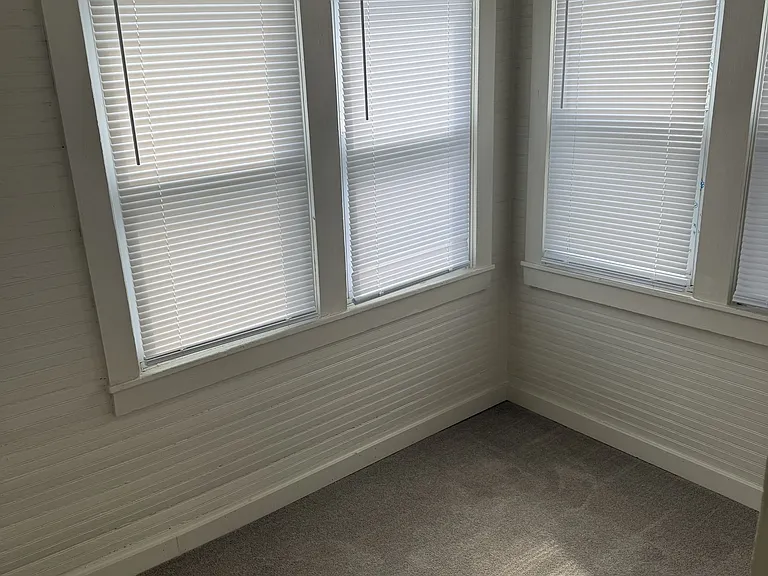 423 Marion St #2 — Photo 4