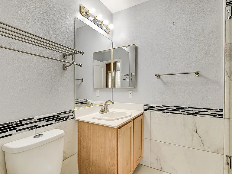 2504 Antique Blossom Ave — Photo 31