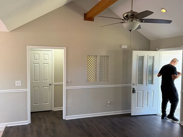 1551 Ridgemont Dr — Photo 13
