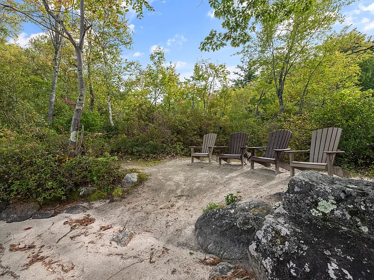 20 Circle Dr — Photo 3