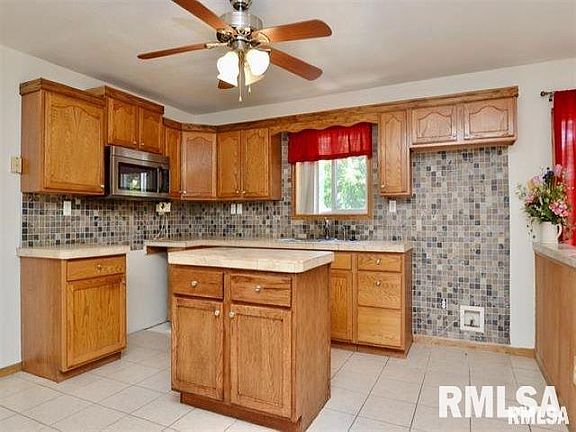4th image of 4416 NW Scenic Dr