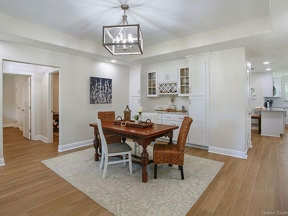 4th image of 908 Aberdeen Dr