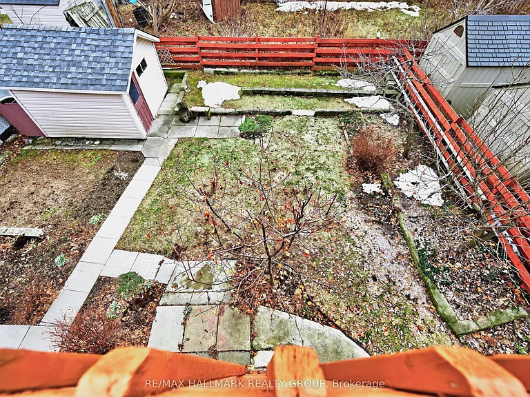 2636 Regina St #B — Photo 15
