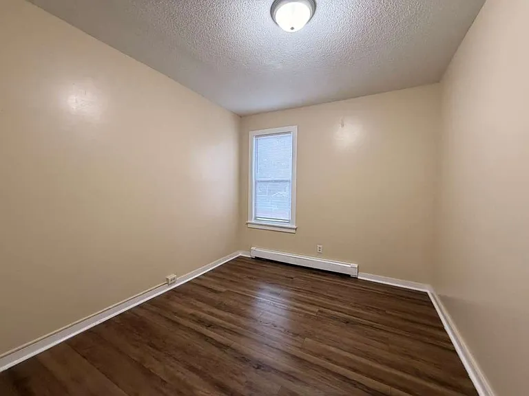 59 Derby Ave #2L — Photo 6