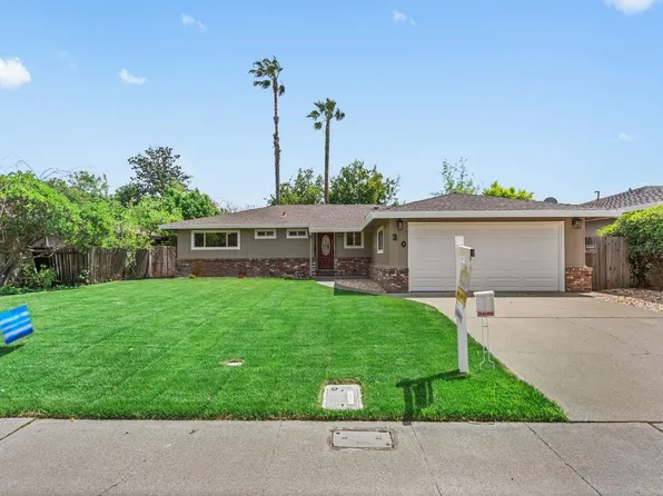 20 Sunlit Cir, Sacramento, CA 95831