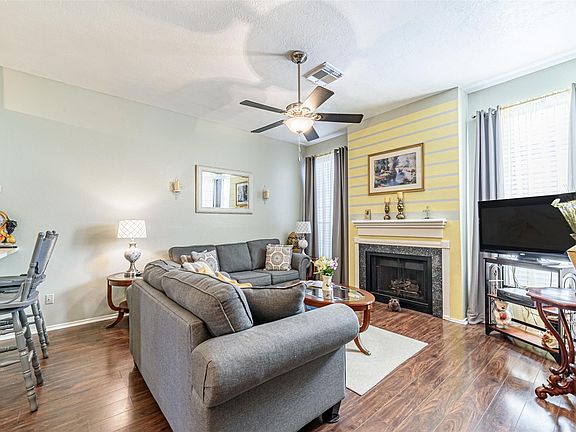 3rd image of 8888 Benning Dr APT 213