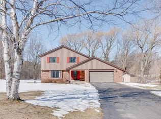 S37W26724 Velma Dr, Waukesha, WI