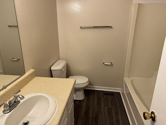 5th image of 176 Brown Blvd #37D