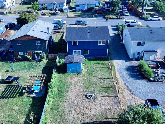 2nd image of 619 Lopez St