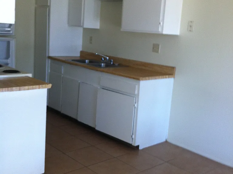 206 Roanoke Rd — Photo 6