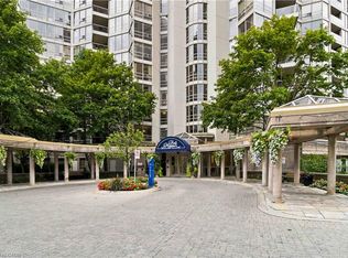 45 Kingsbridge Garden Cir #901, Mississauga, ON L5R3K4