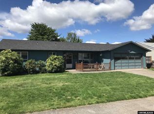 1047 Palace Dr NE, Salem, OR 97301