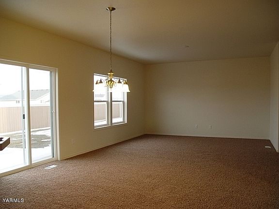 4th image of 114 S Zeus St #Ln6007