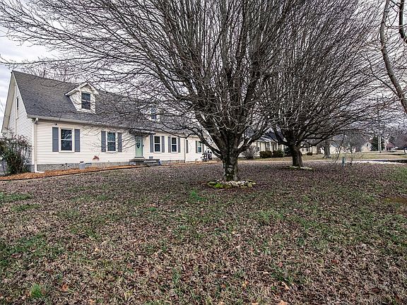 3rd image of 5811 Montaque Ave