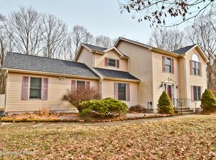 166 Besecker Dr, East Stroudsburg, PA 18302