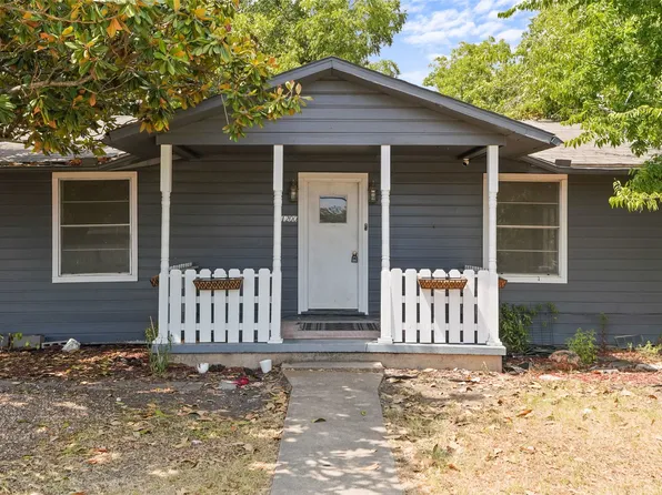 1200 S Jackson St, Kaufman, TX 75142