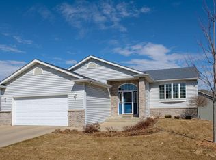 4909 Manor Brook Dr NW, Rochester, MN 55901