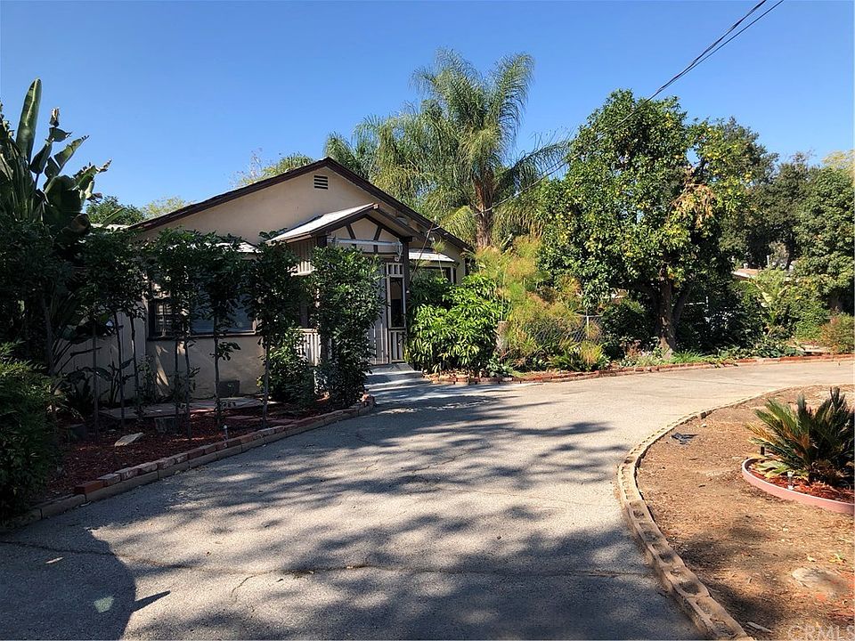 1st image of 9019 Noble Ave