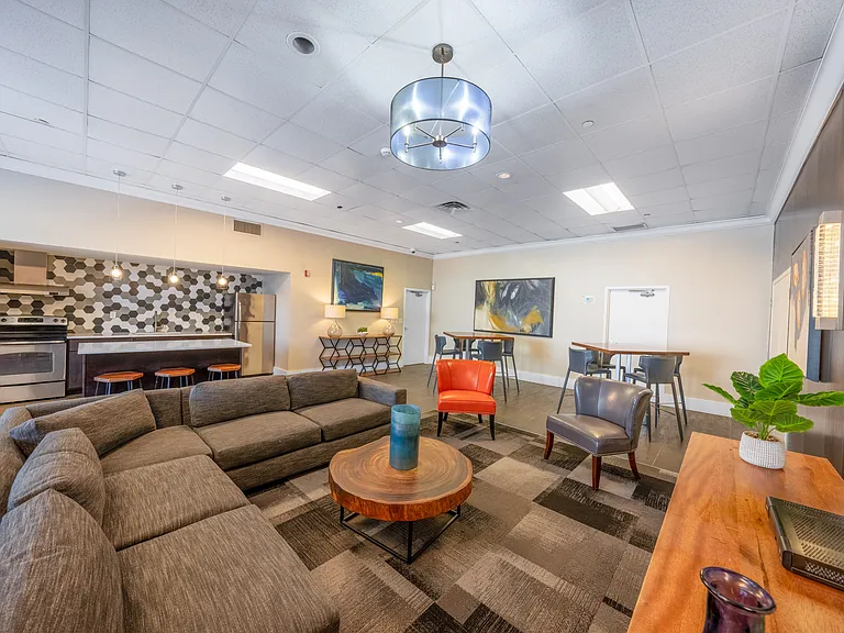 ELEVATE Apartment Homes — Photo 12
