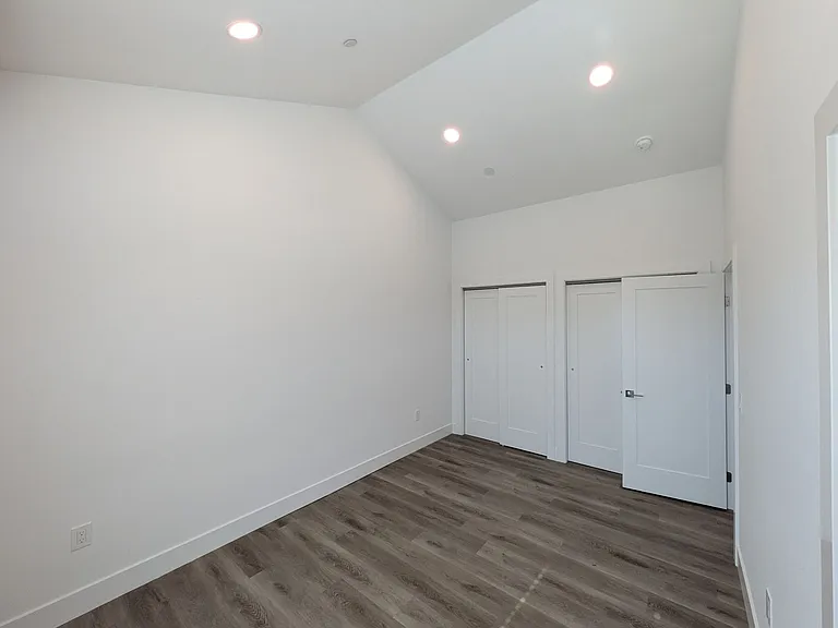 312 S Halcyon Rd #C — Photo 10