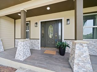 871 Burr Rd, Terrell Hills, TX 78209