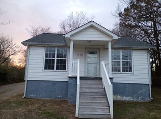 910 S Chapel St, Kannapolis, NC 28088