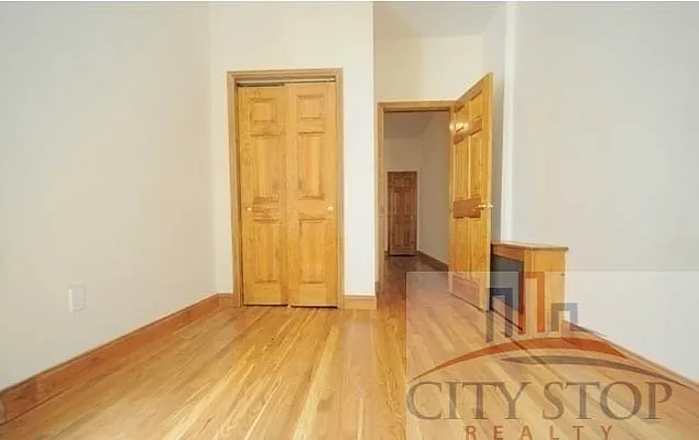 Rented by City Stop Realty | media 21