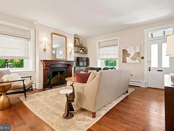 5th image of 50 W Highland Ave