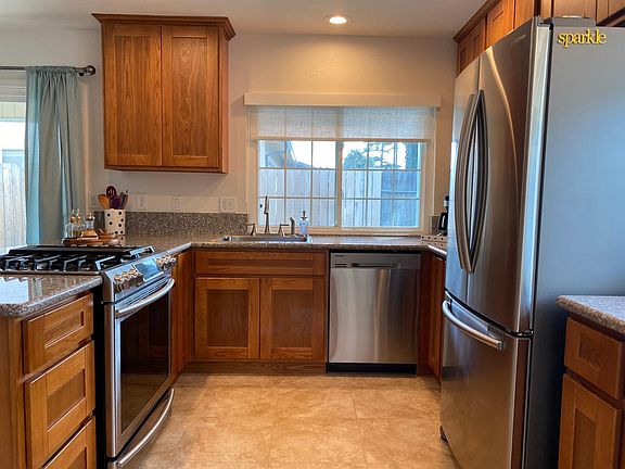 4th image of 7035 Bear River Dr