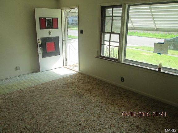 3rd image of 10067 Coburg Lands Dr