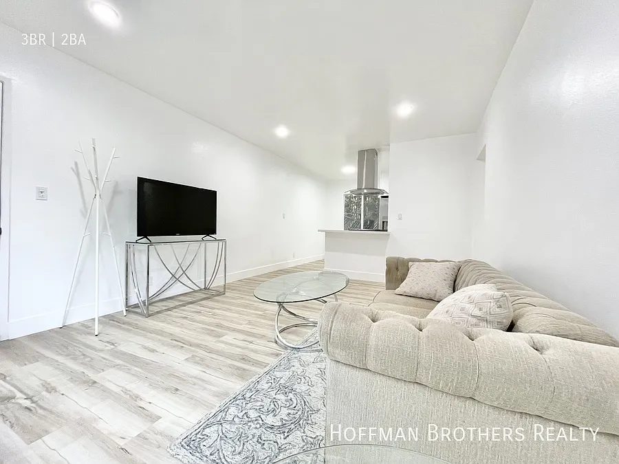 634 Flower Ave Venice, CA 90291 — Photo 4