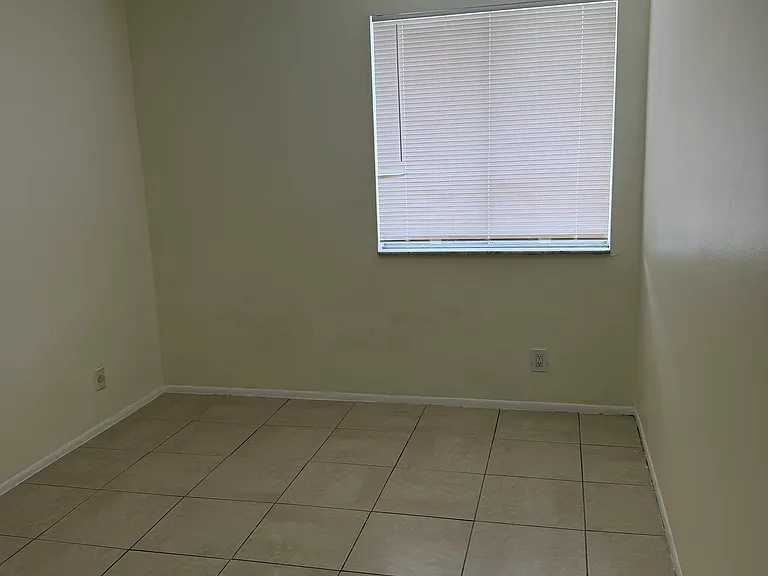 2047 NW 56th Ave E #35 — Photo 17