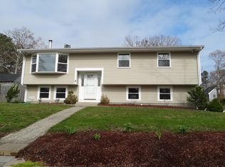 8 Madeline Rd, East Falmouth, MA 02536