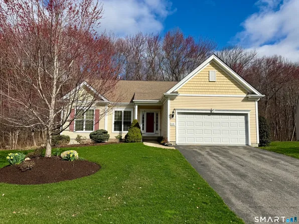 575 Inverness Court #575, Oxford, CT 06478