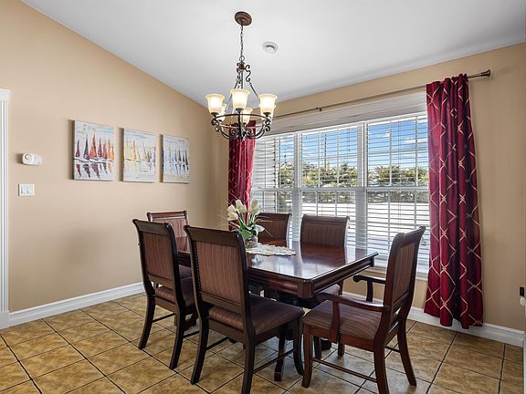 4th image of 2165 Mount Stewart Rd