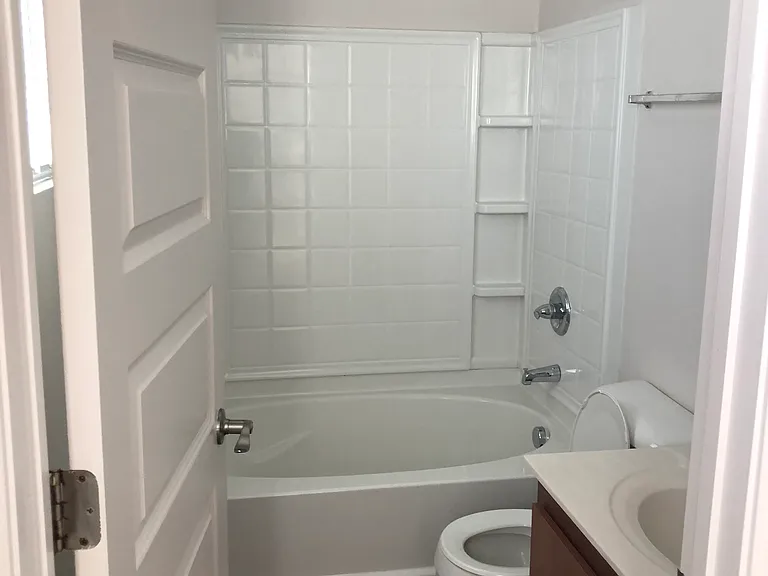 348 McConnells Trce #105 — Photo 10