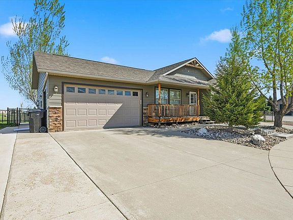 3rd image of 1708 River View Cir