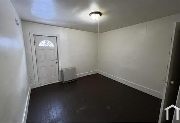 2nd image of 58 Falmouth St APT 2