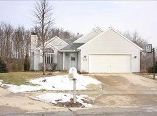 430 Tallgrass Dr NE, Cedar Springs, MI 49319