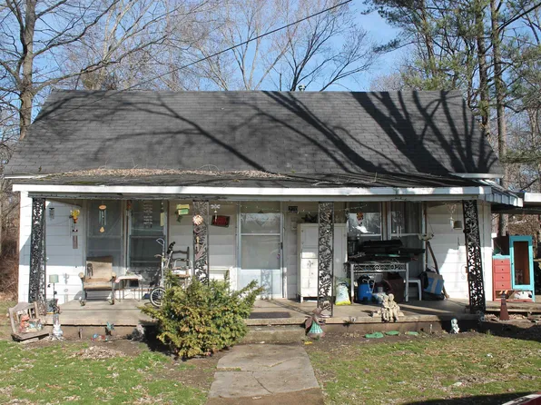 270 W Main St, Dresden, TN 38225