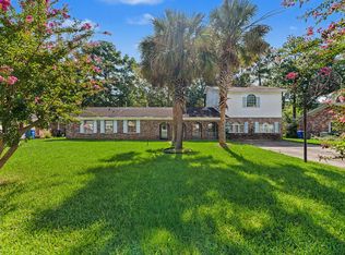 8318 Bordeaux Ct, Charleston, SC 29406