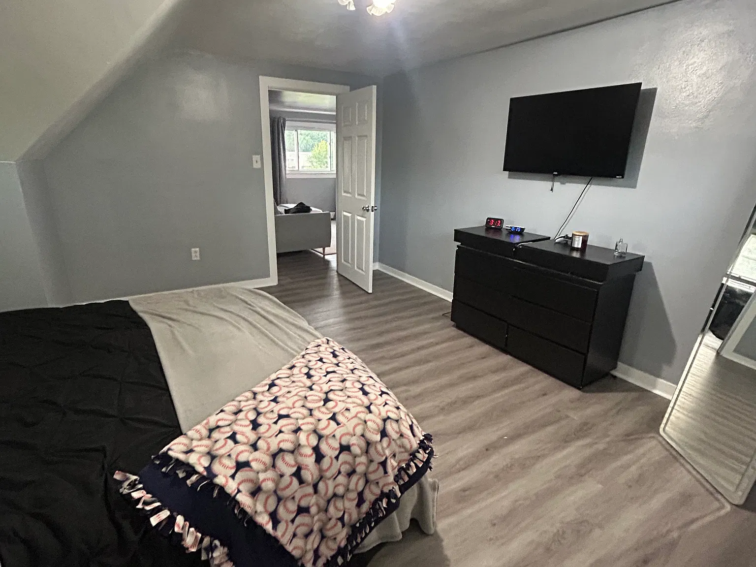 1048 Brackenridge Ave — Photo 4